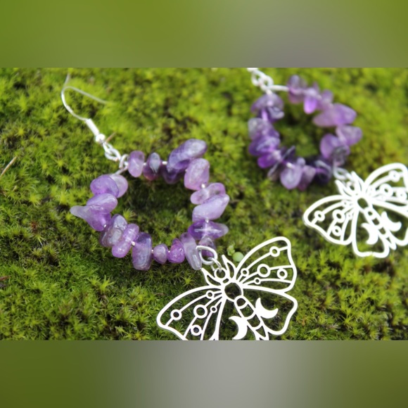 🦋 Amethyst hoop butterfly dangles - Picture 3 of 7
